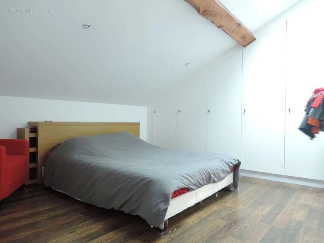 Appartement à ANDREZIEUX-BOUTHEON