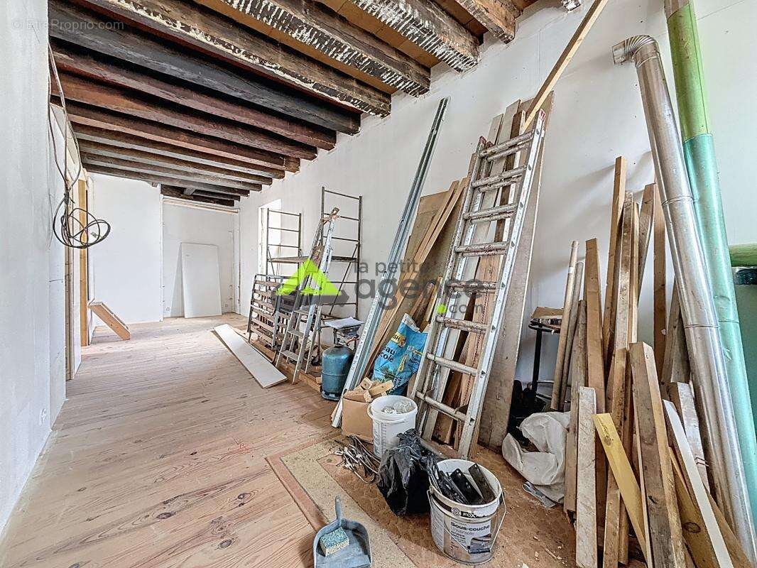 Appartement à SAINT-VAURY