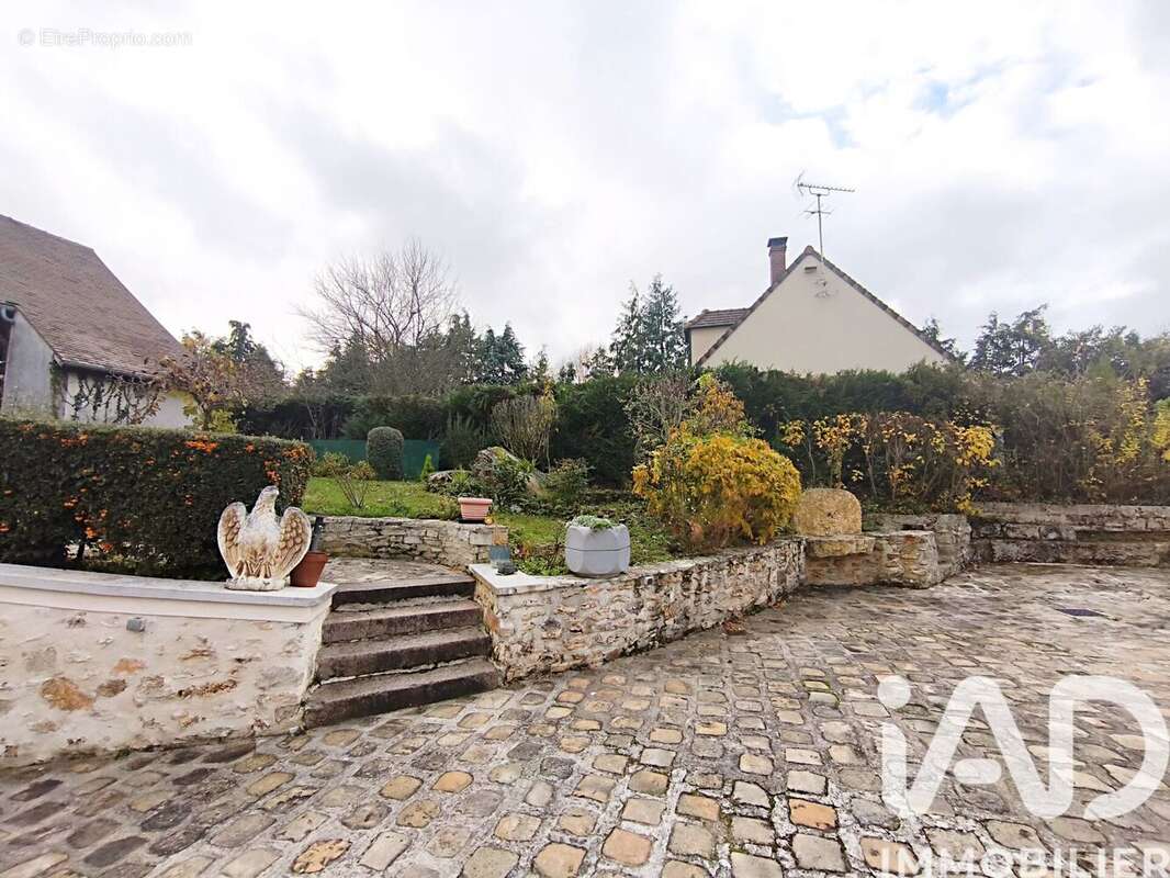 Photo 2 - Maison à MAINCY