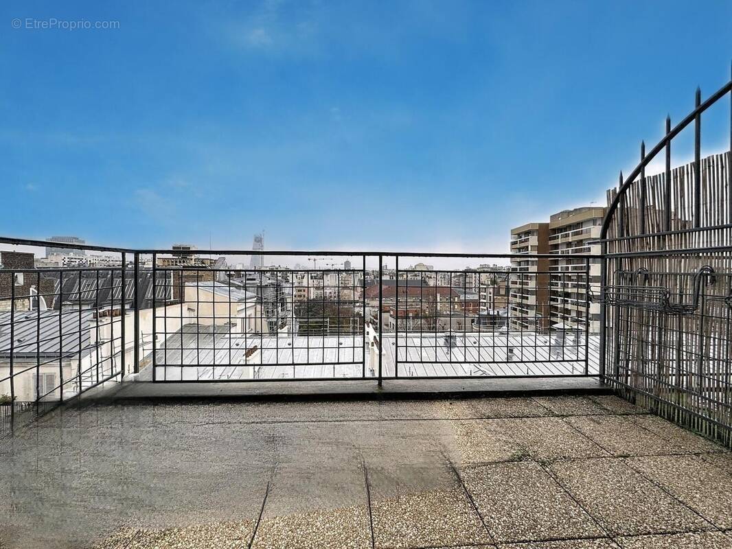 Photo 1 - Appartement à PARIS-15E