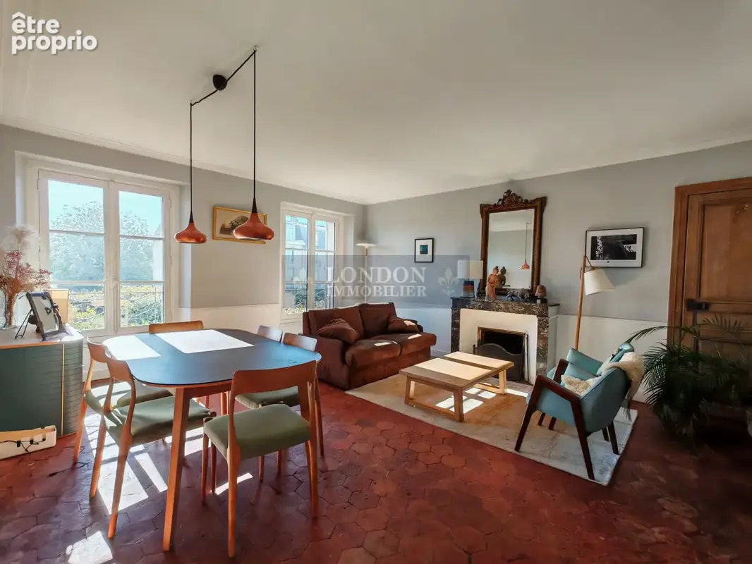 Appartement à VERSAILLES