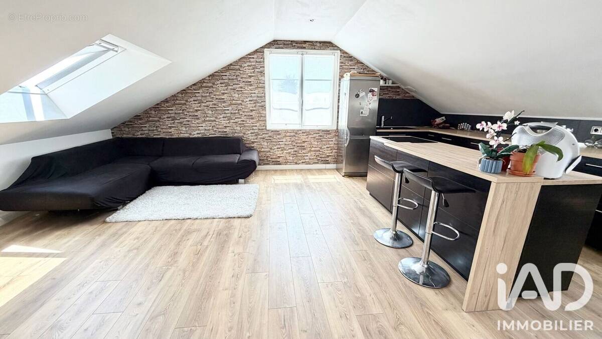 Appartement 112 m² à Semoy  - photo 1