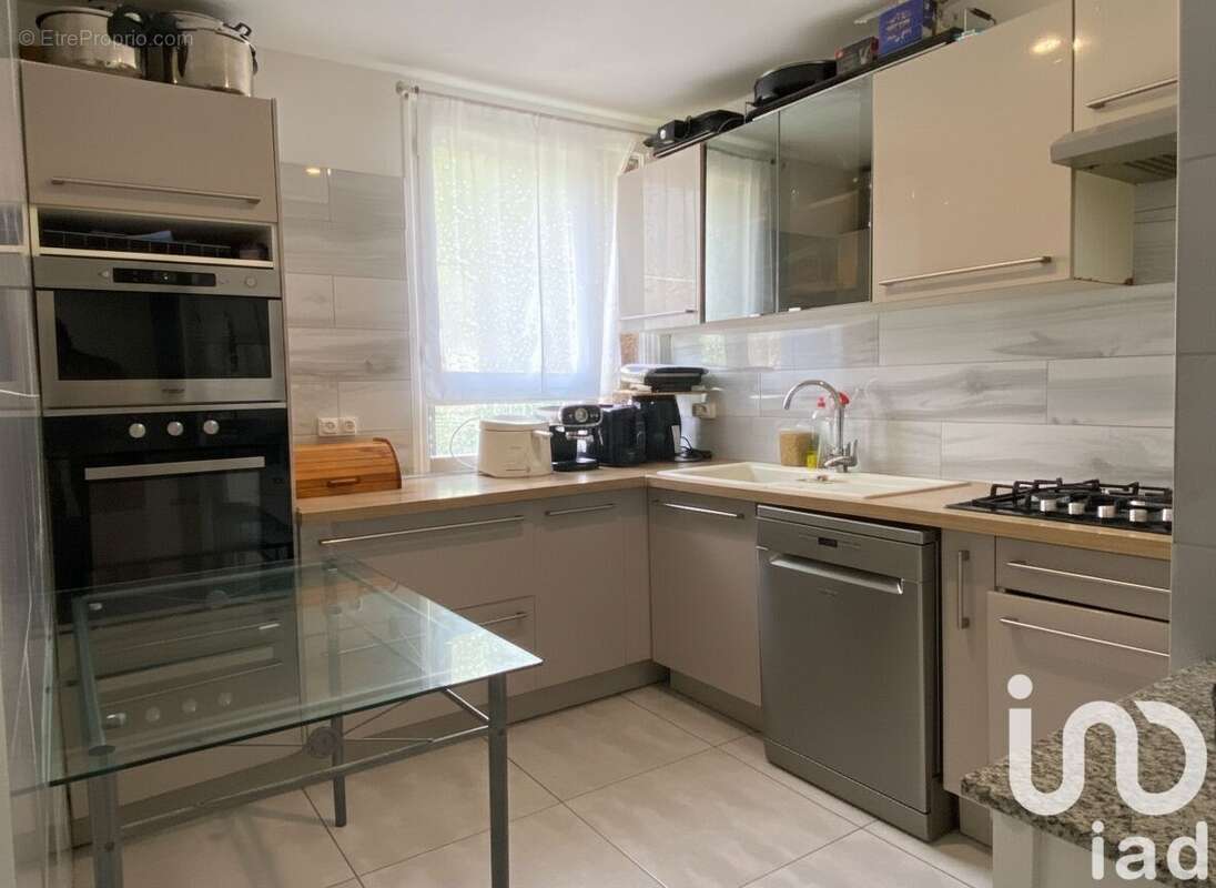 Photo 2 - Appartement à SAINT-JEAN-DE-LA-RUELLE