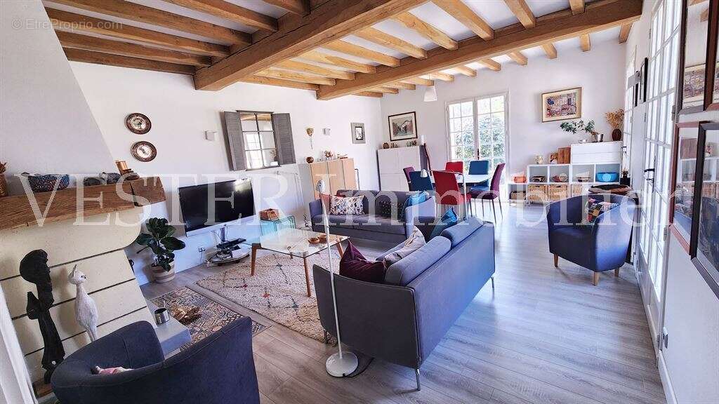 Superbe maison périgourdine en parfait état avec 4 chambres + sous-sol ,sur un parc arboré de 3000m2 - photo 7