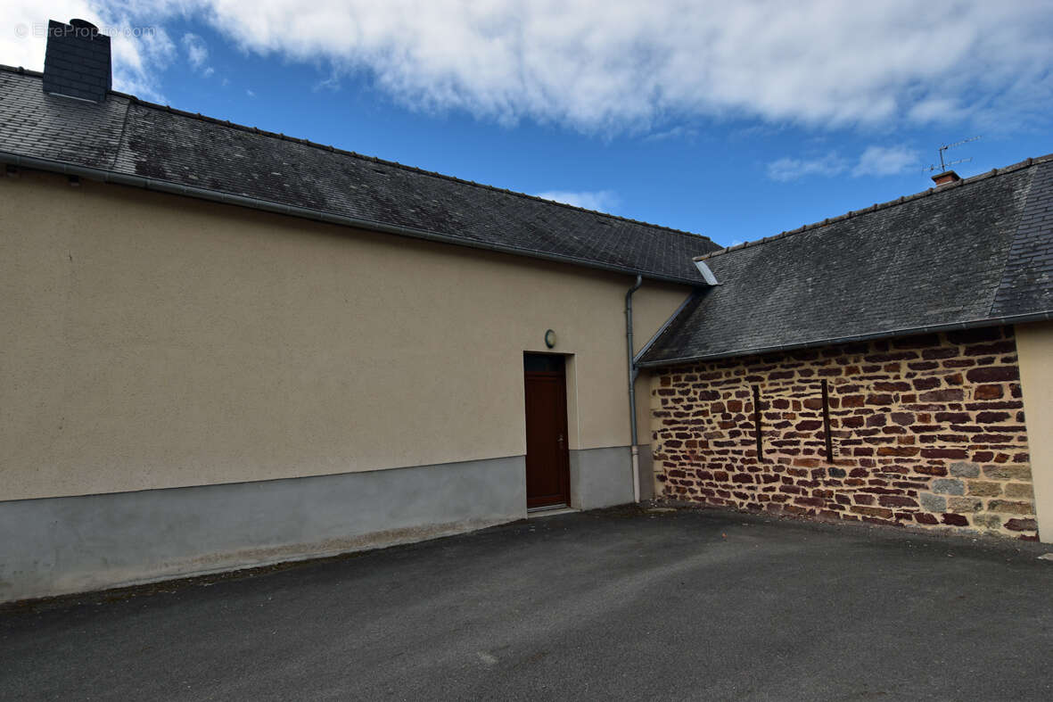 Maison à SAINT-MEEN-LE-GRAND