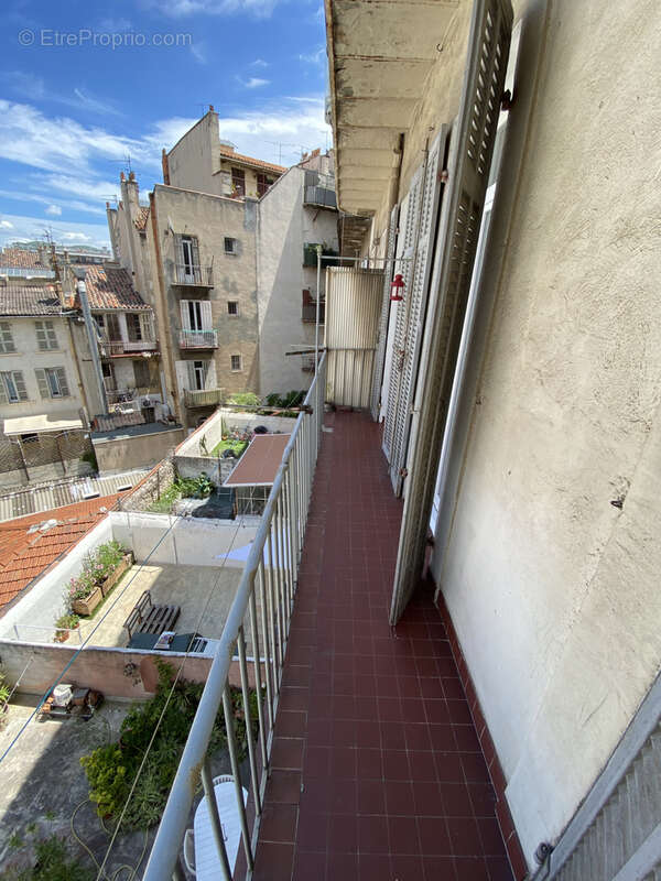 Appartement à MARSEILLE-6E
