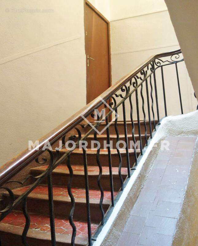 Appartement à MARSEILLE-6E