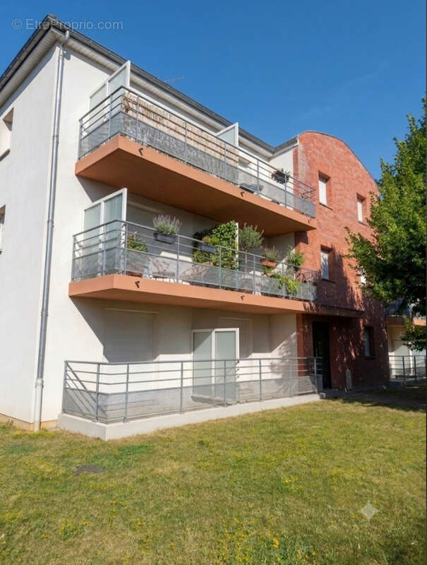 À VENDRE   Appartement T2 avec balcon, 2 parkings   Résidence sécurisée à Achicourt - photo 7