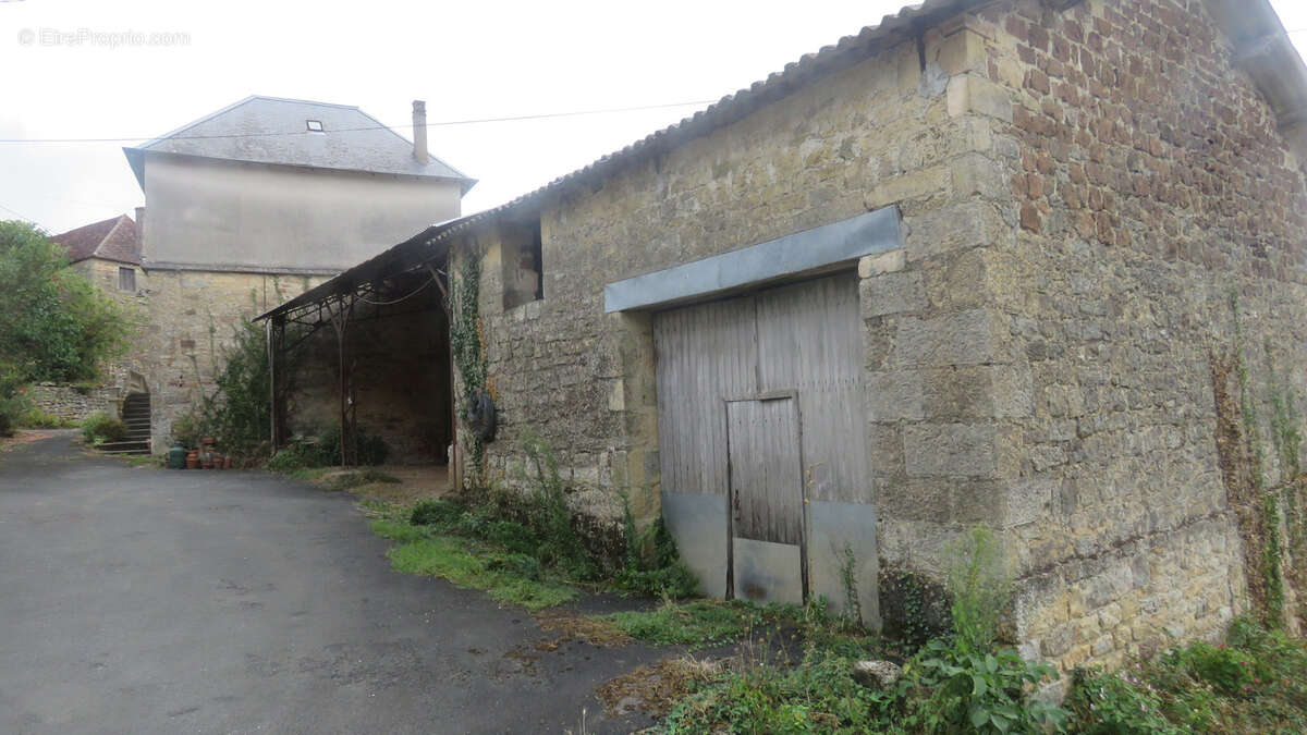 Maison à BADEFOLS-D'ANS