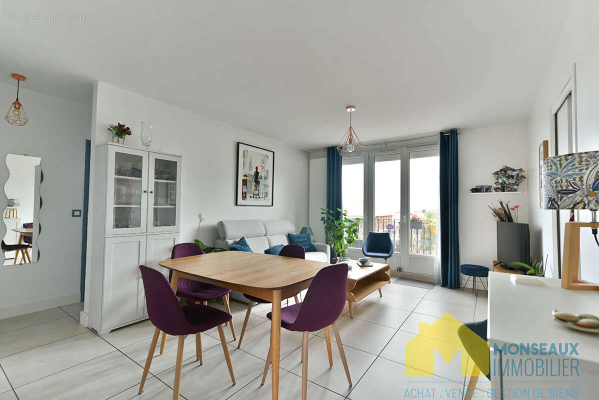 Appartement à EPINAY-SUR-ORGE