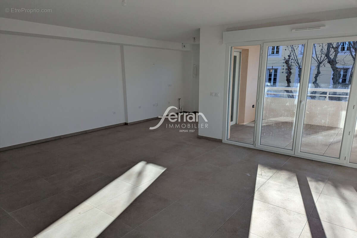 Appartement à DRAGUIGNAN