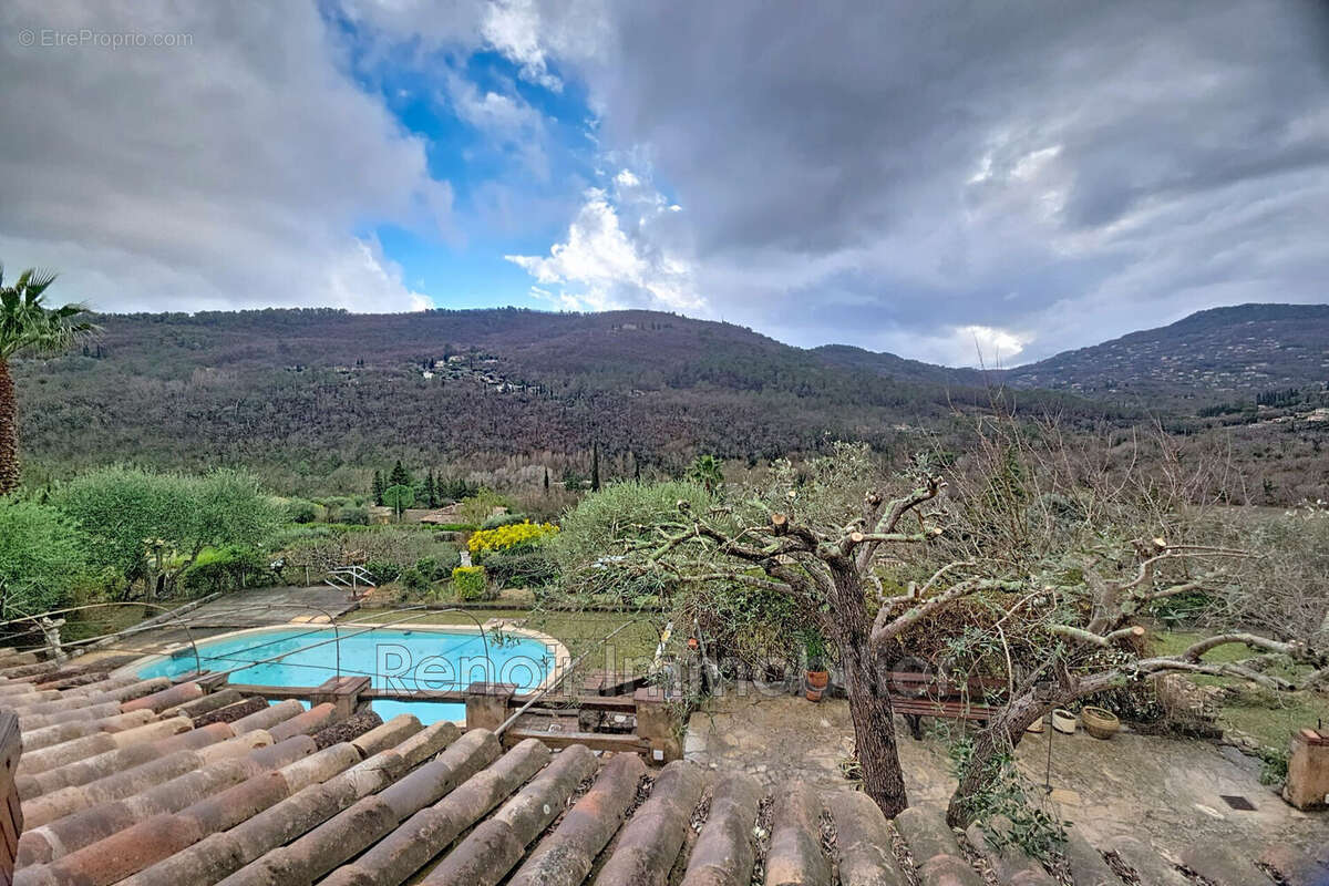 Maison à TOURRETTES-SUR-LOUP