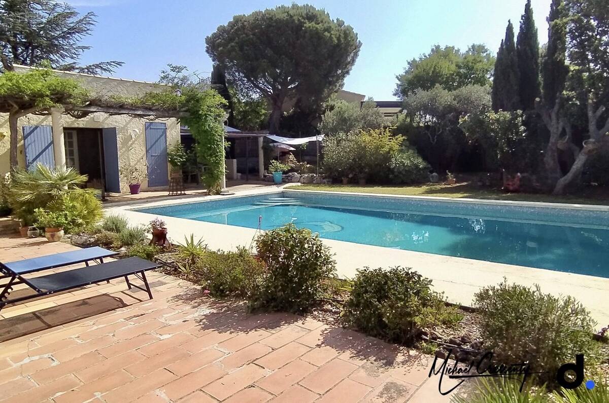 Piscine - Maison à AUREILLE