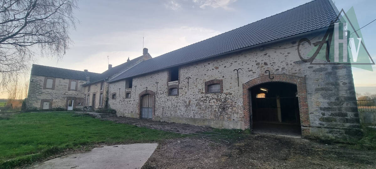 Maison à BOUCHY-SAINT-GENEST