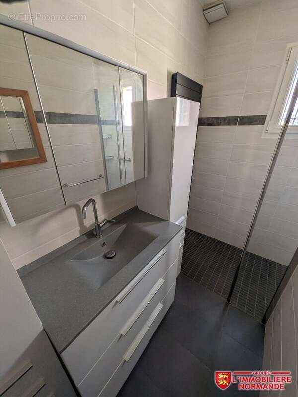 Maison à ROSNY-SUR-SEINE