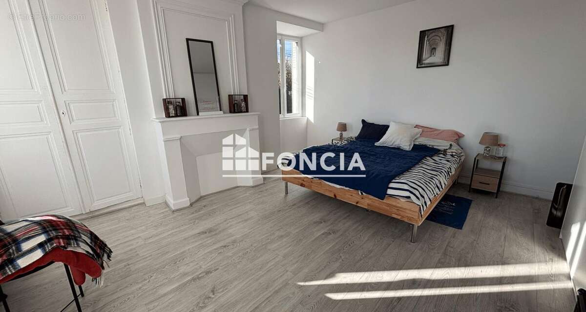 Appartement à LA COURONNE