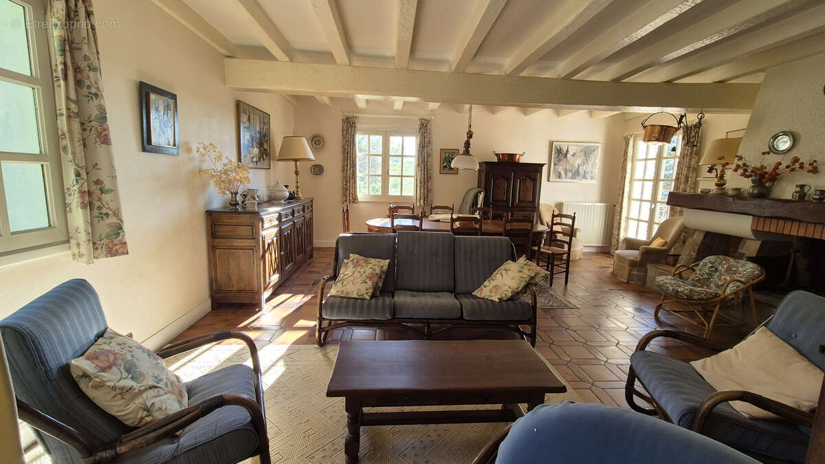 Maison à GIOU-DE-MAMOU