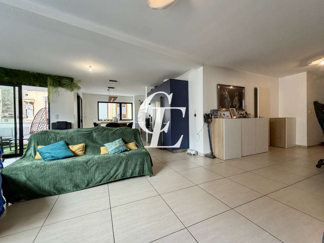 Appartement à SAINT-ETIENNE