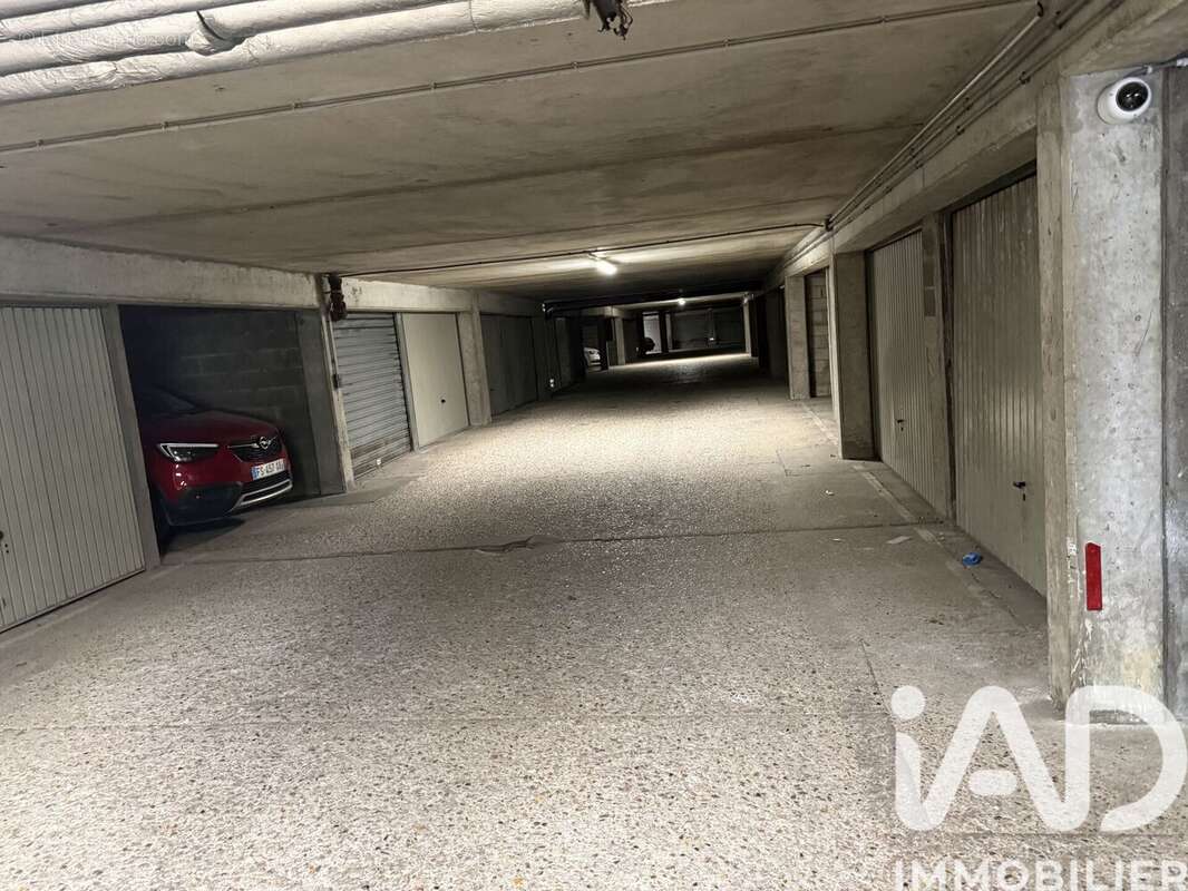 Photo 4 - Parking à EVRY