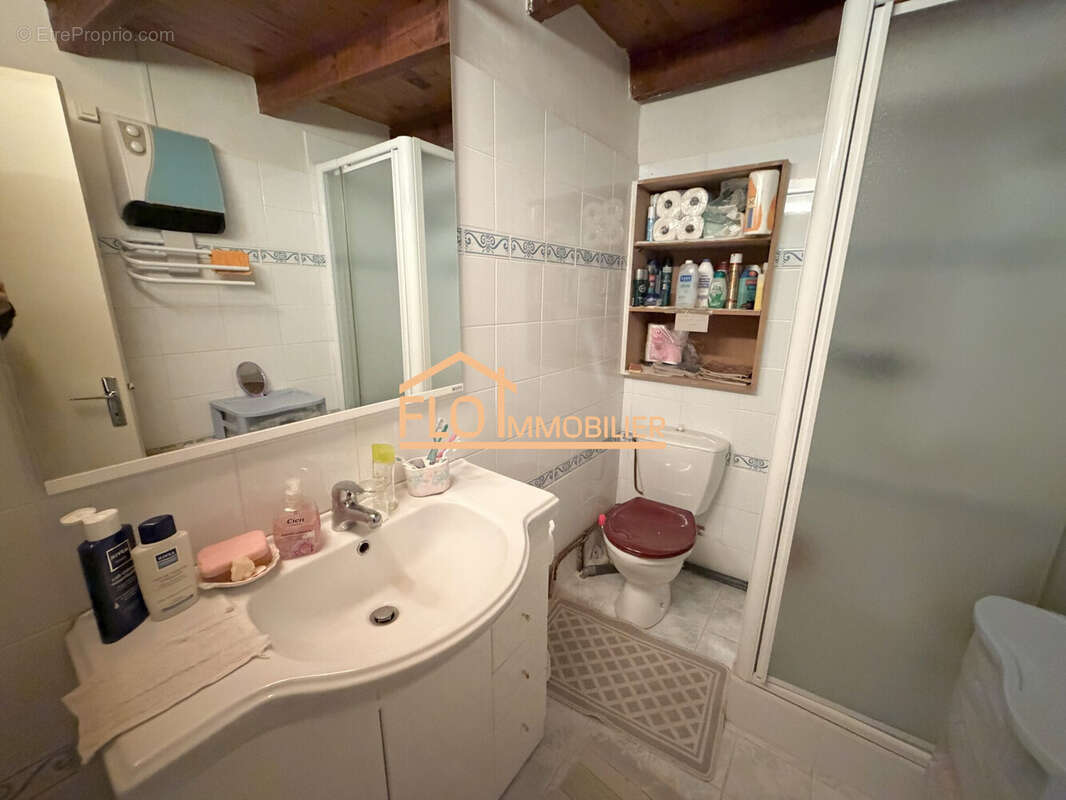 Maison à LA VACQUERIE-ET-SAINT-MARTIN-DE-CASTRIES