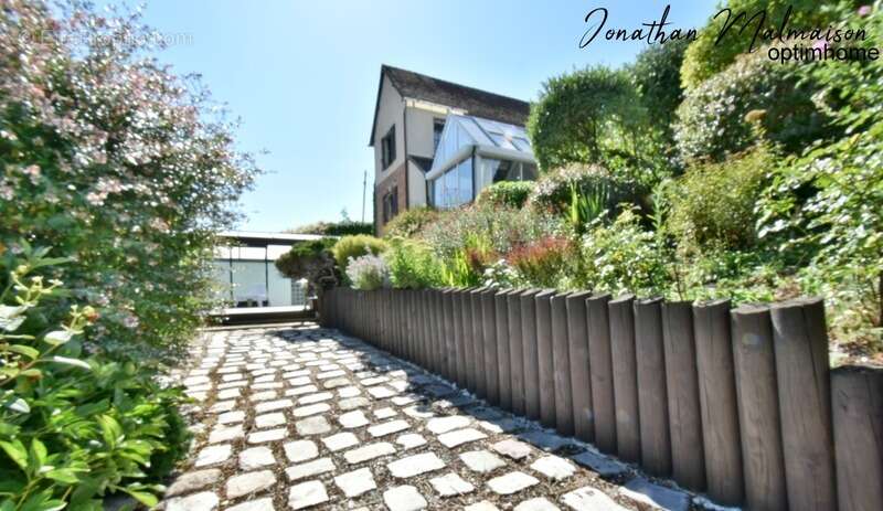 Maison à CONCHES-EN-OUCHE