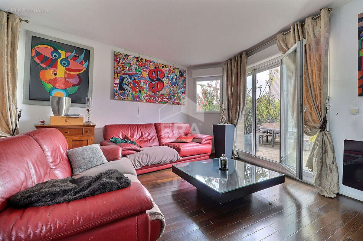 Appartement à STAINS