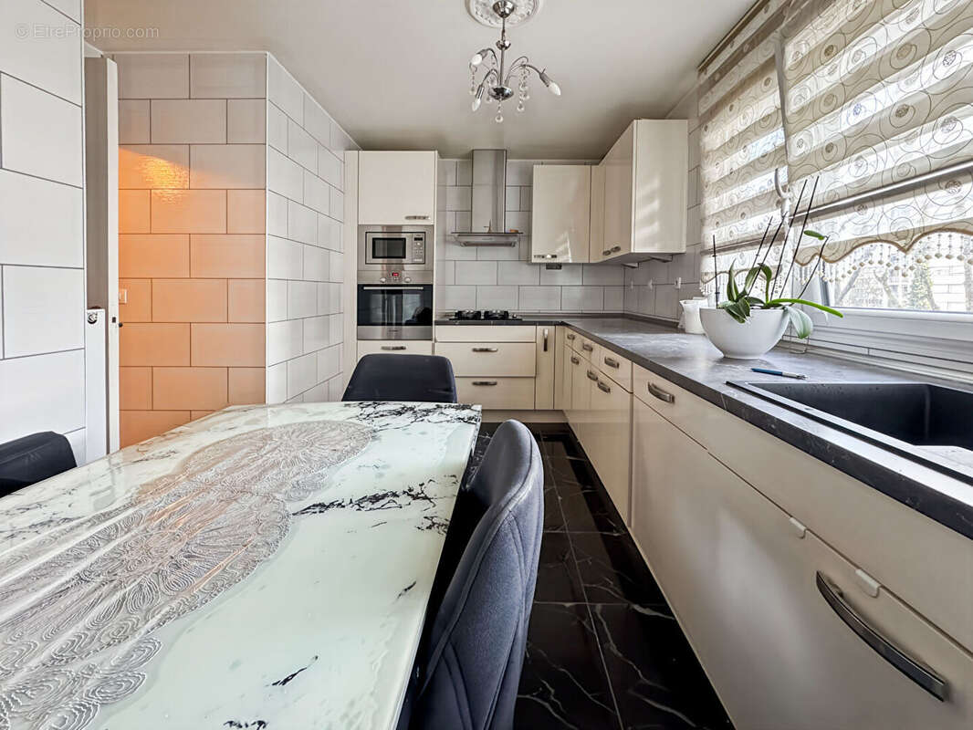 Appartement à ROSNY-SOUS-BOIS