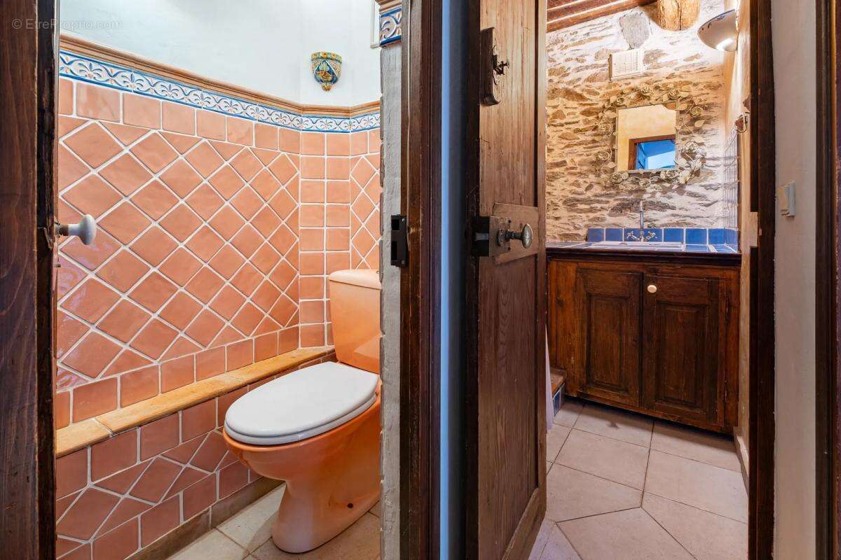 Maison à LA GARDE-FREINET