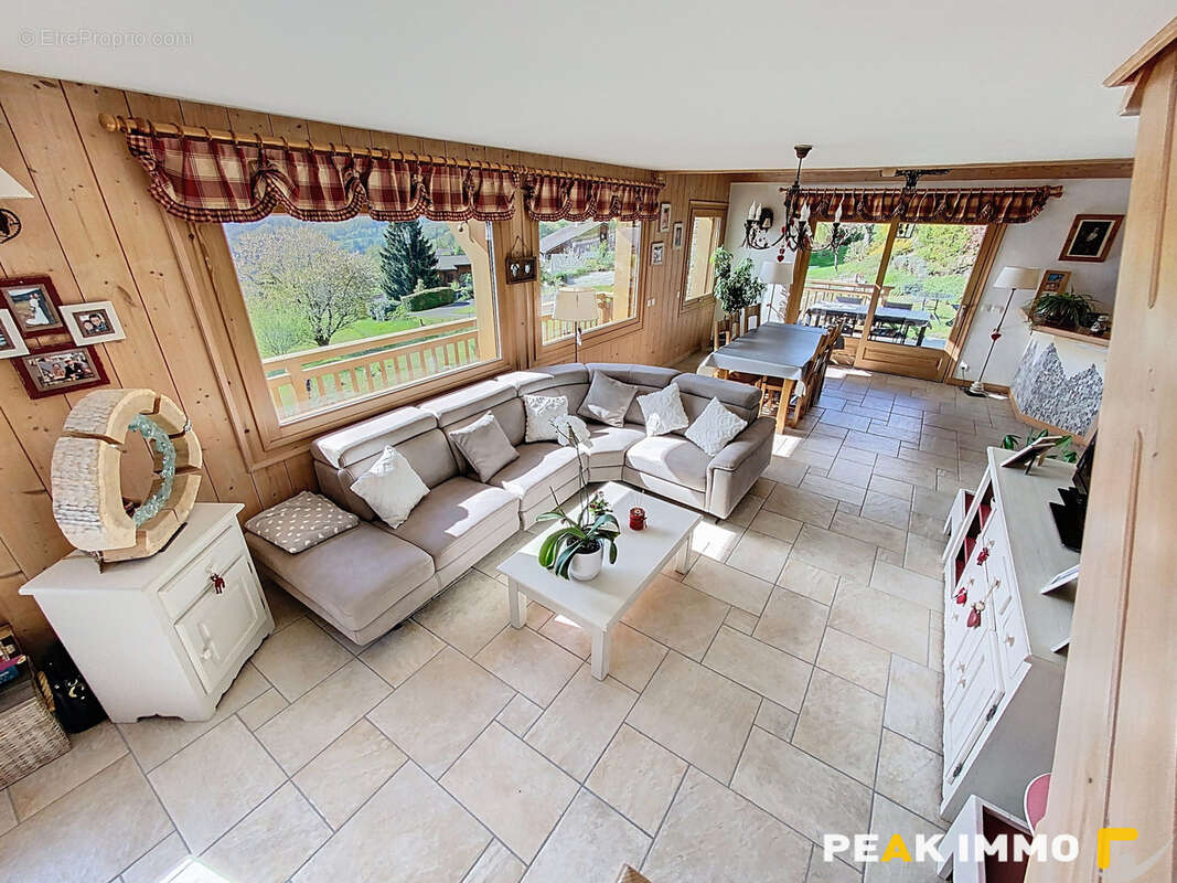 Coteau de saint roch chalet 215 m2 face mont blanc - photo 7
