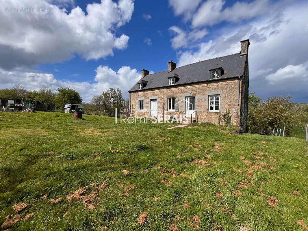 Maison à CERISY-BELLE-ETOILE