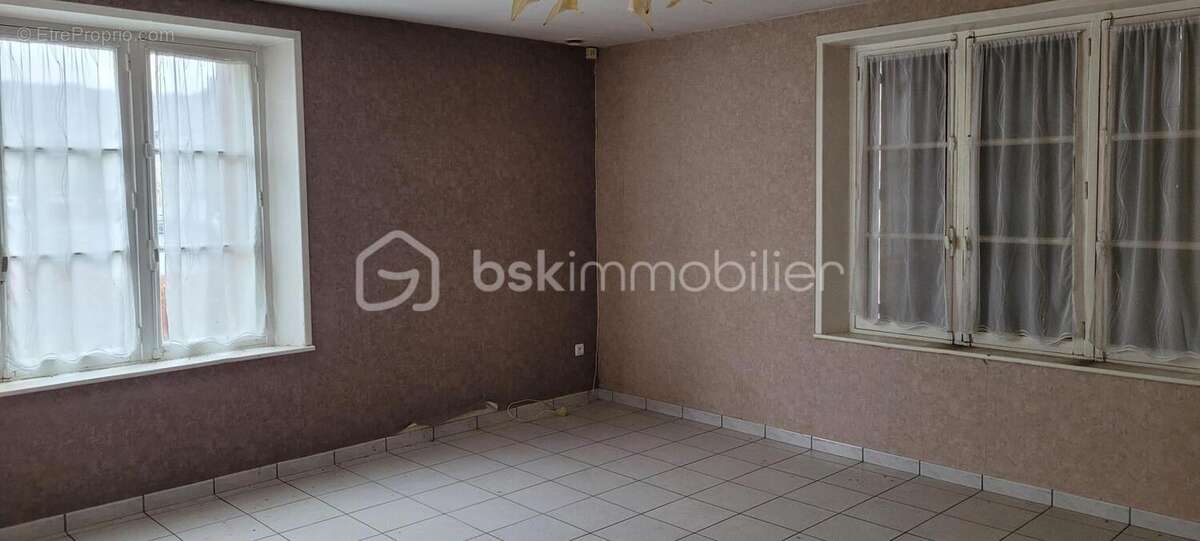 Hargnies : Grande Maison de 213m² dans un village Proche de la Frontière Belge - photo 12