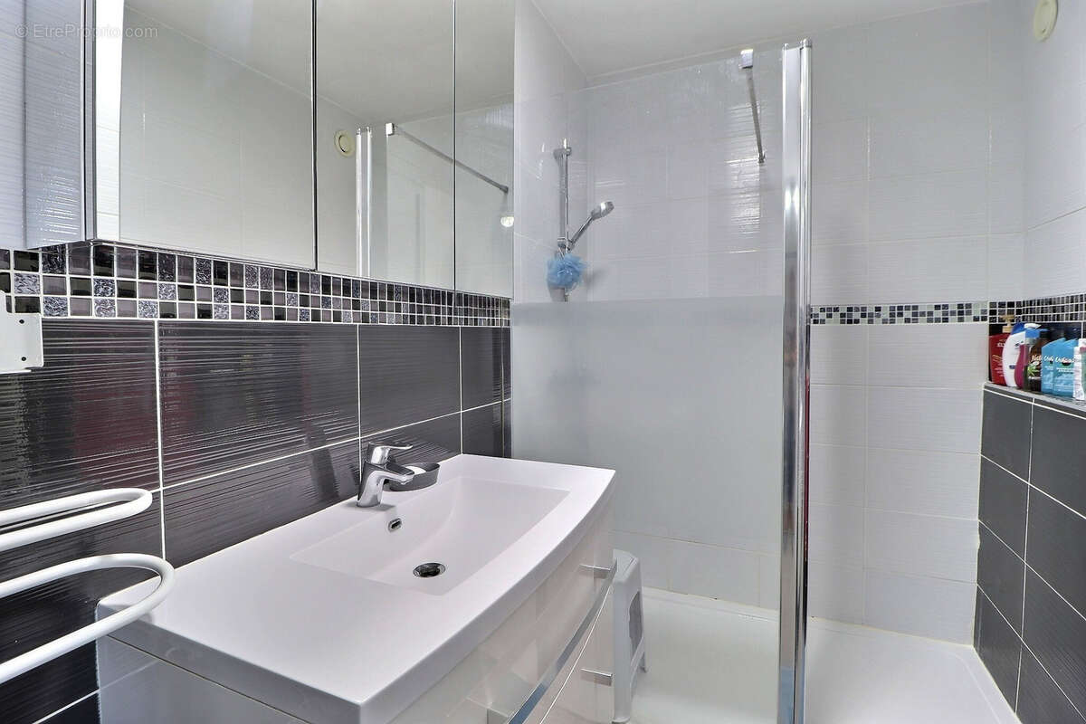 Appartement à LUNEL