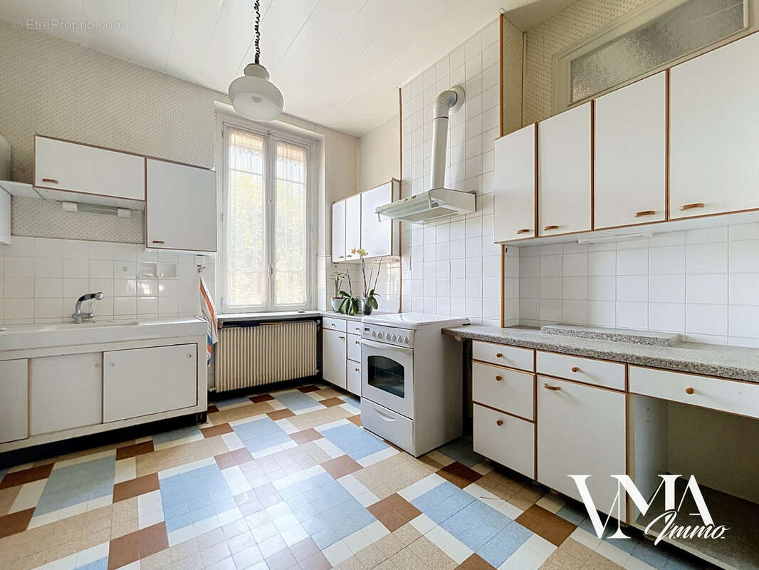 Appartement à LYON-8E