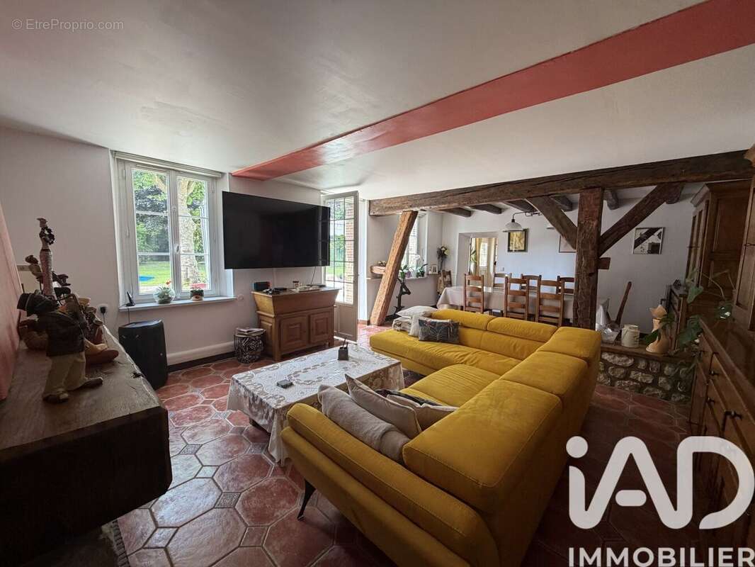 Maison 195 m² à Marville-Moutiers-Brule  - photo 3