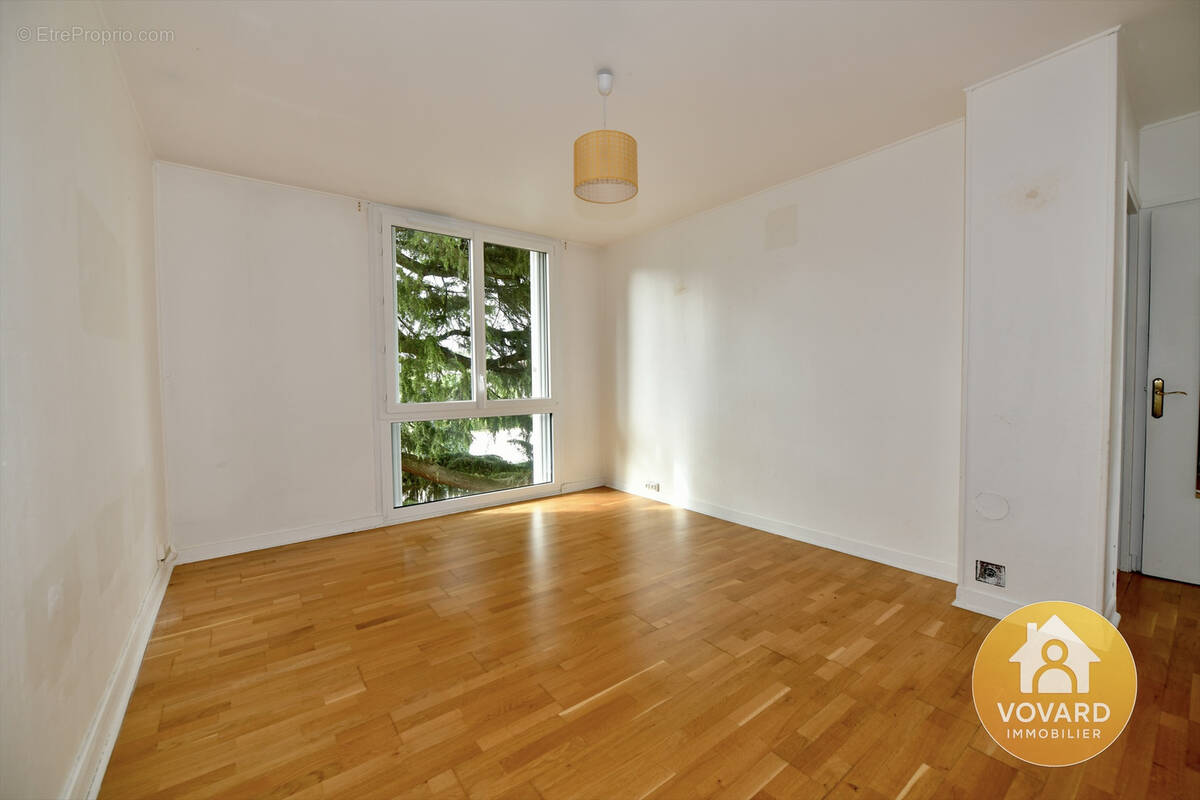 Appartement à SAINT-BRICE-SOUS-FORET