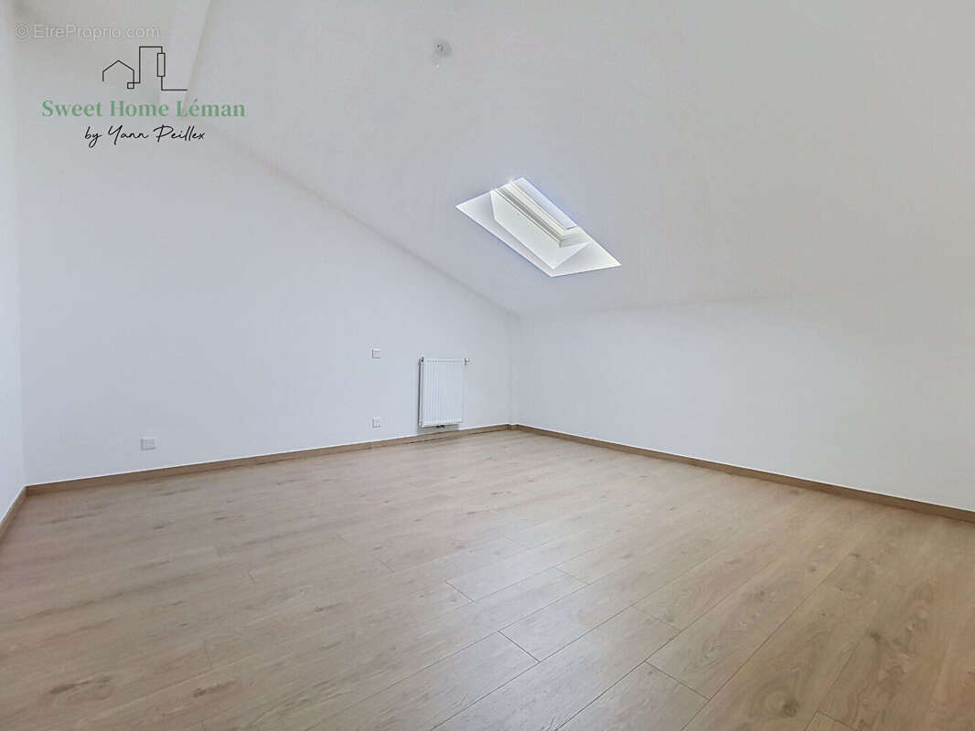 Appartement à BRENTHONNE