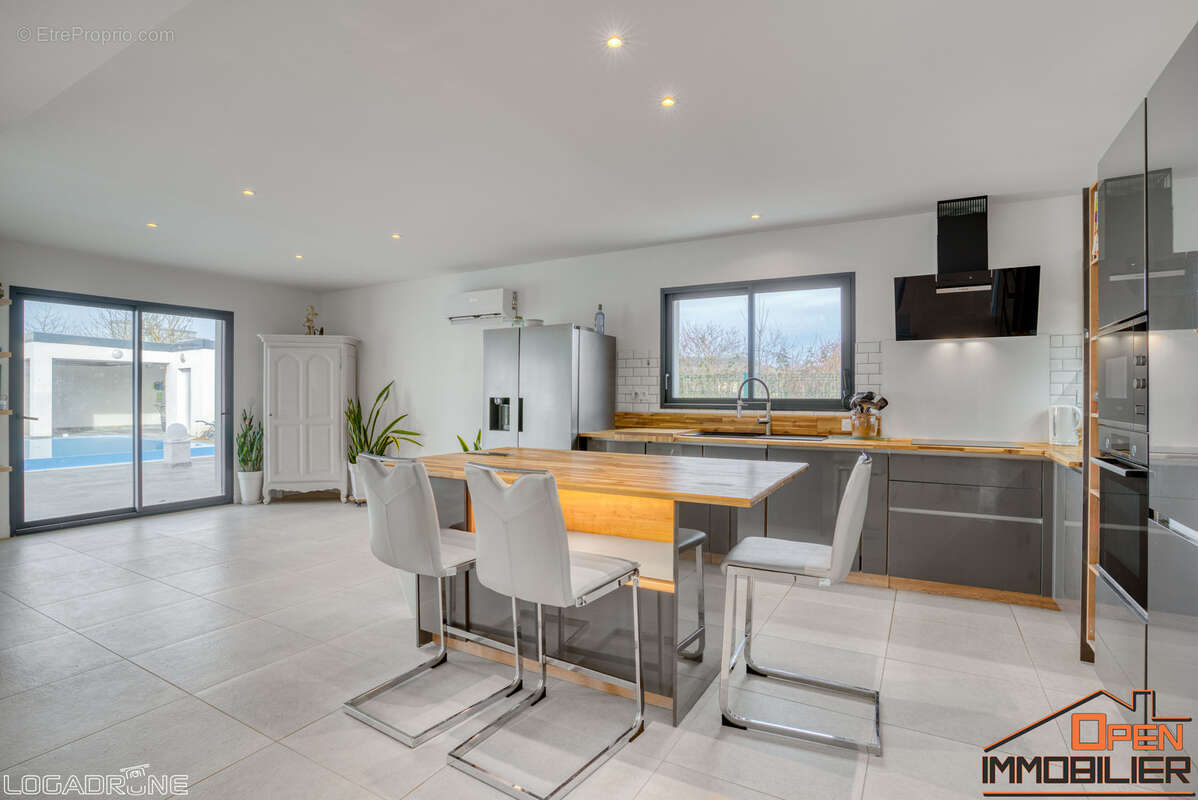 Maison à SAINT-SYLVESTRE-SUR-LOT