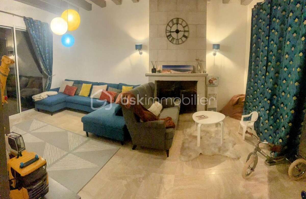 Maison à SAINTE-MAURE-DE-TOURAINE