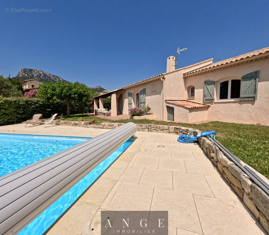 Maison à LA FARLEDE