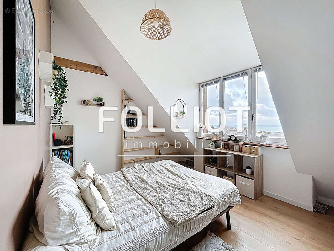 Maison à DONVILLE-LES-BAINS