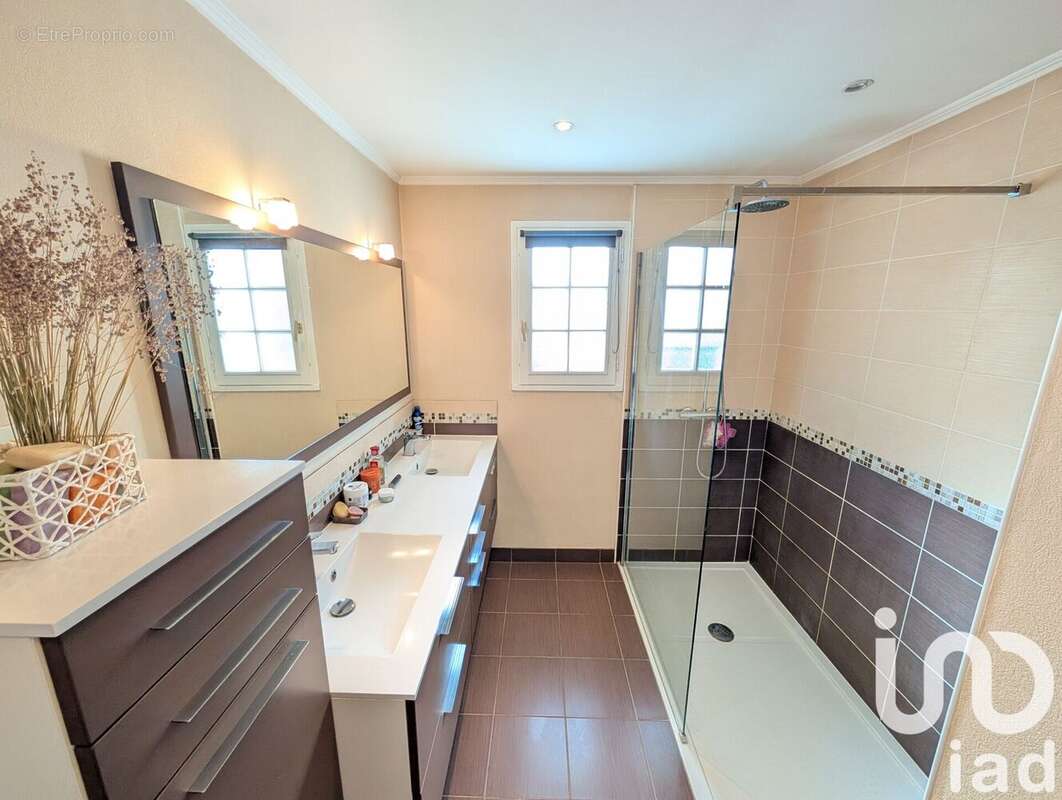 Photo 9 - Maison à MONTMORILLON