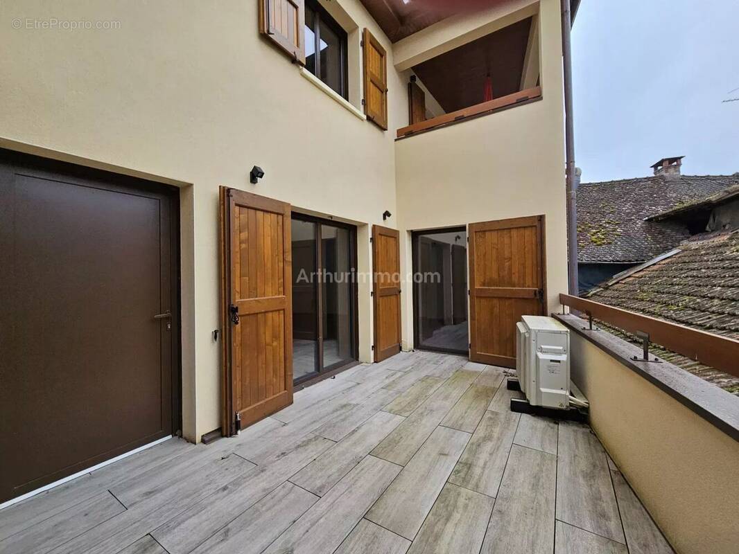 Appartement à MORESTEL