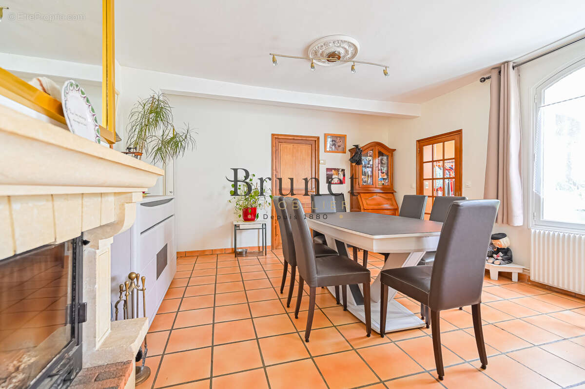 Le Parc, emplacement très recherché pour cette maison avec beaucoup de charme - photo 10
