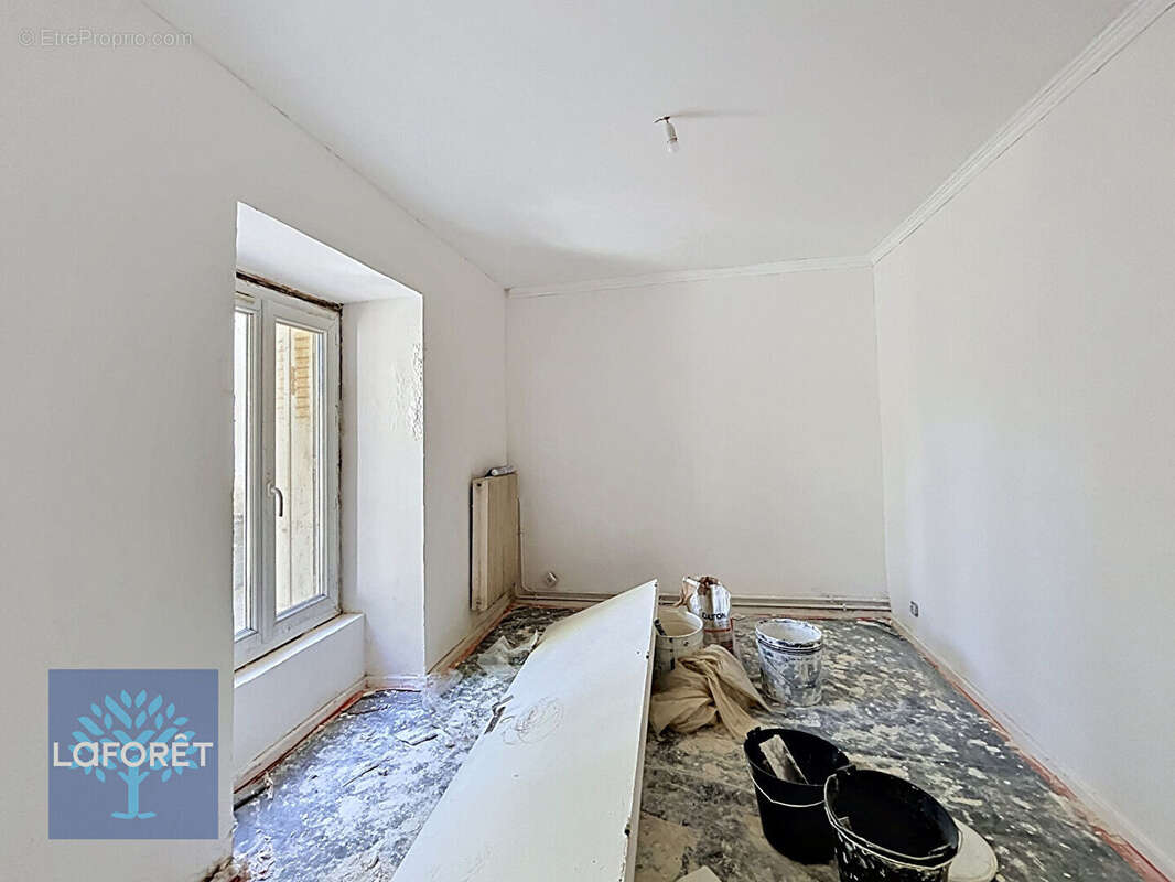 Appartement à CORBEIL-ESSONNES