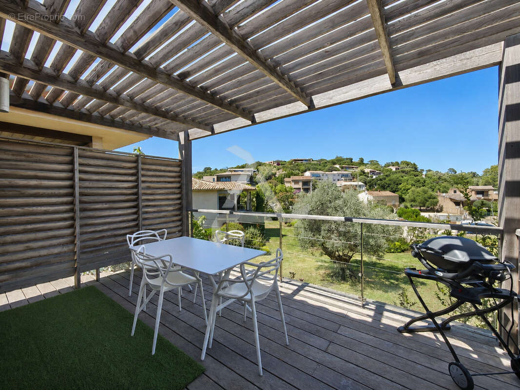 Situé à deux pas de la plage, charmant t2 avec terrasse de 22m2 - photo 16