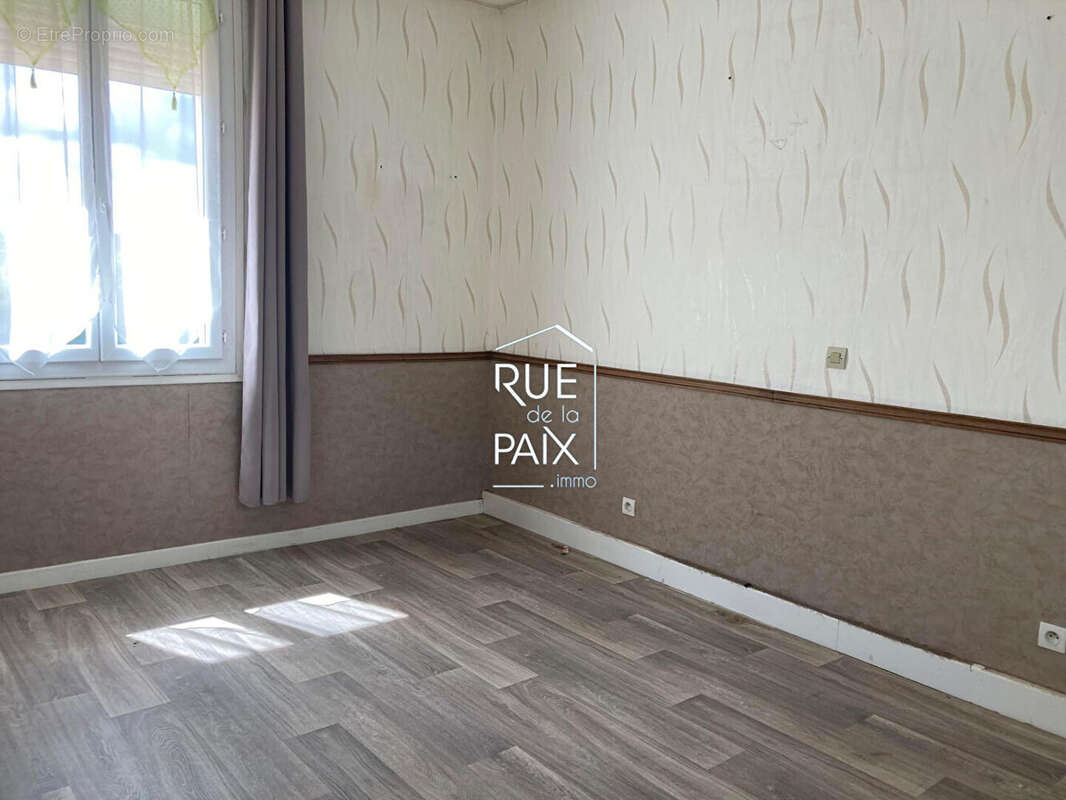 Maison à CHATELLERAULT