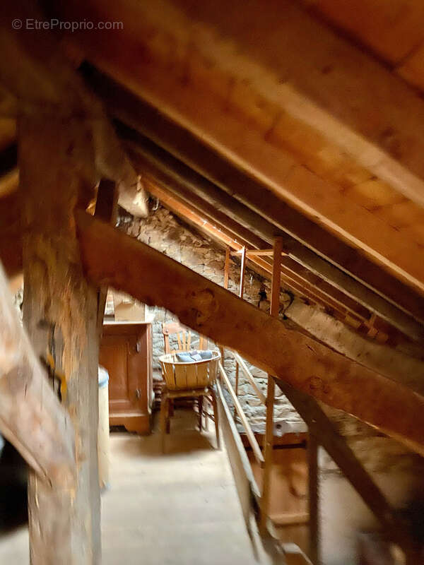 Maison à SAINT-PIERRE-LAVAL