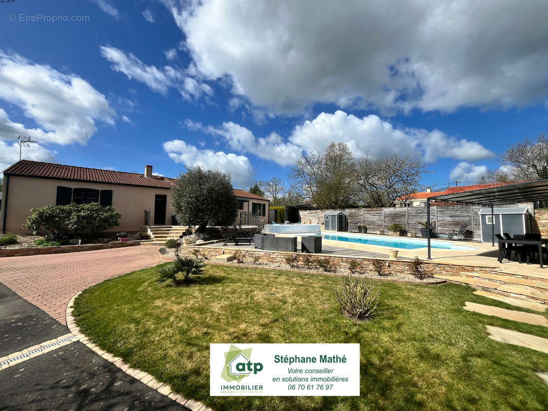 Maison à SAINT-DENIS-LA-CHEVASSE