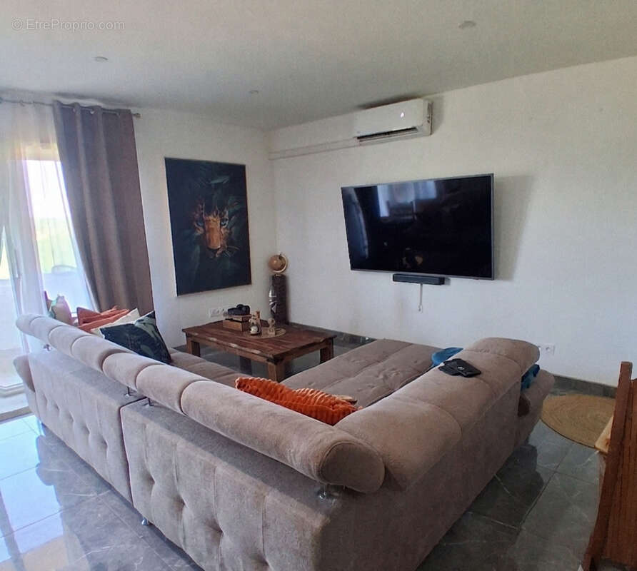 Appartement T3 avec terrasse - photo 5