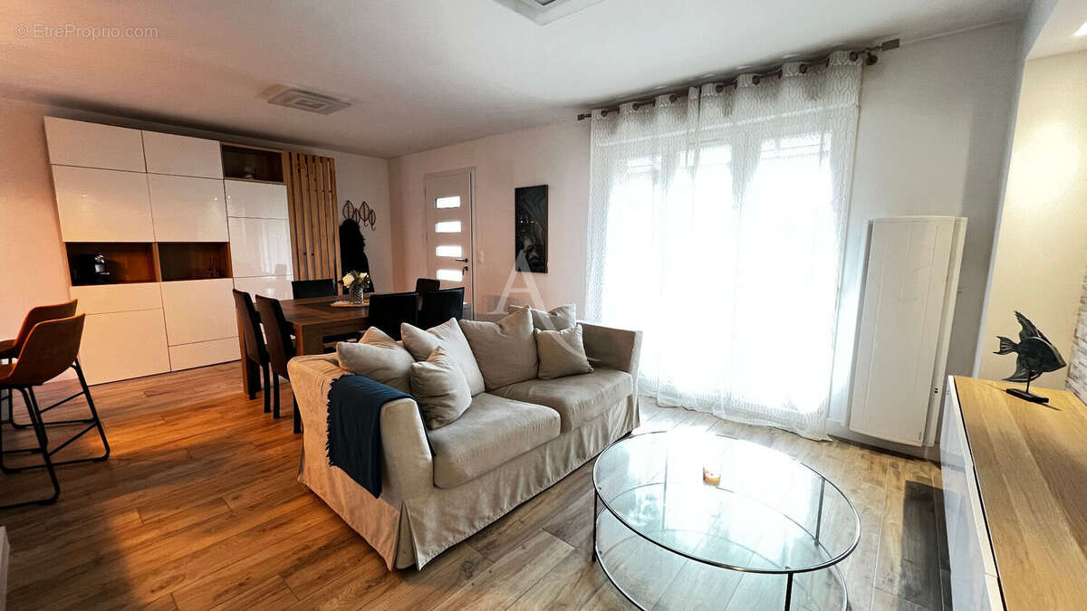 Maison à SAINT-SULPICE-DE-ROYAN